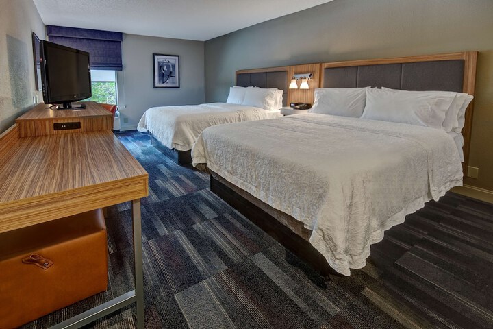 Room 35 of 43