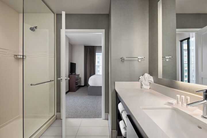 Room 18 of 29