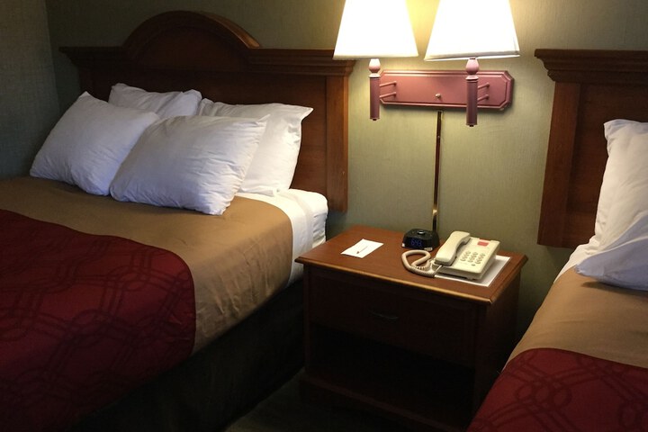 Room 28 of 39