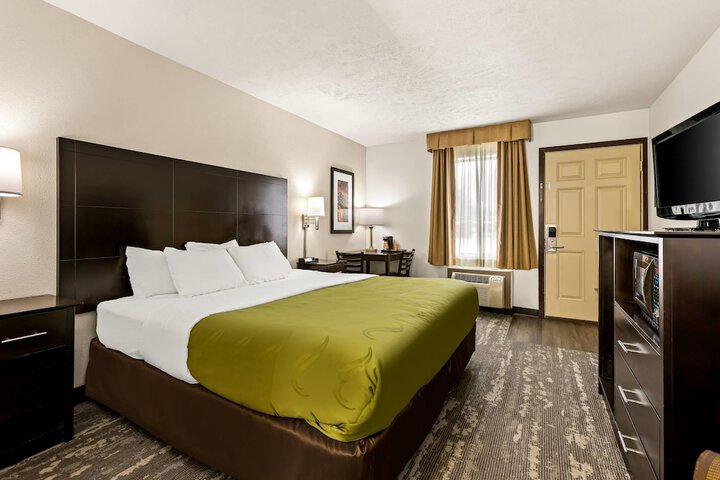 Quality Inn Traverse City