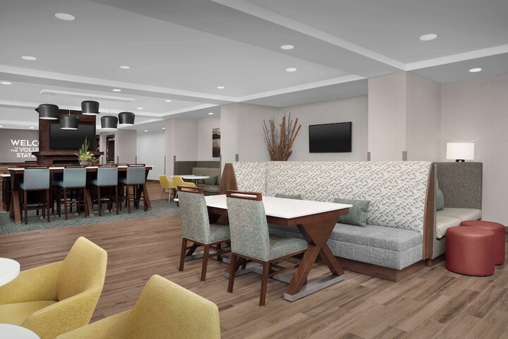 Hotel Interior 7 of 29