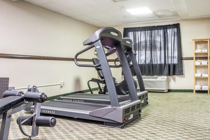 Quality Inn & Suites Palm Island Indoor Waterpark