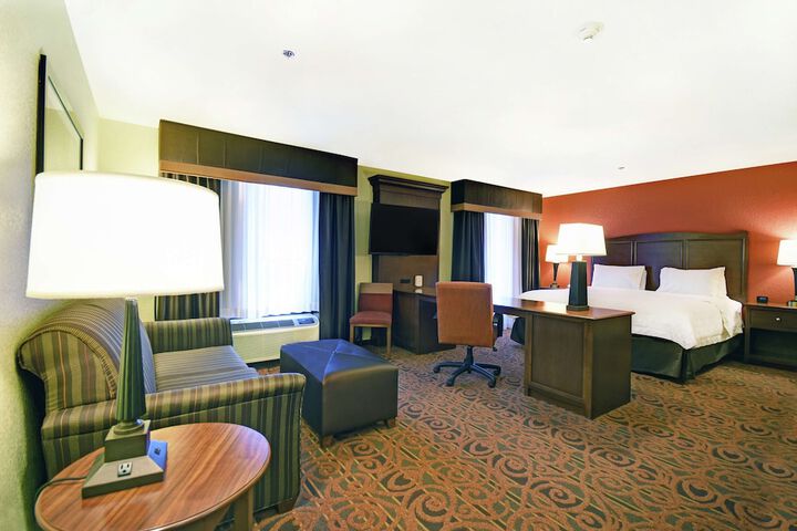 Hampton Inn & Suites Milwaukee / Franklin
