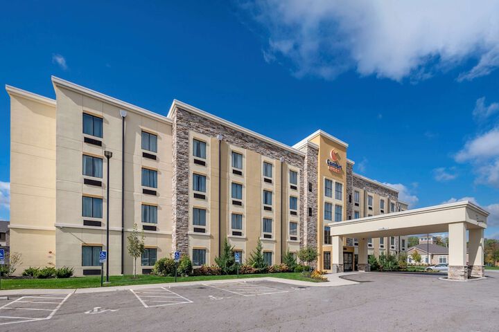 Hotel 3 of 32