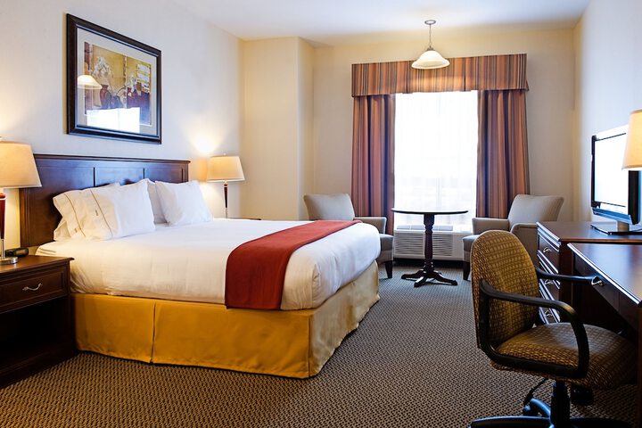 Room 43 of 107