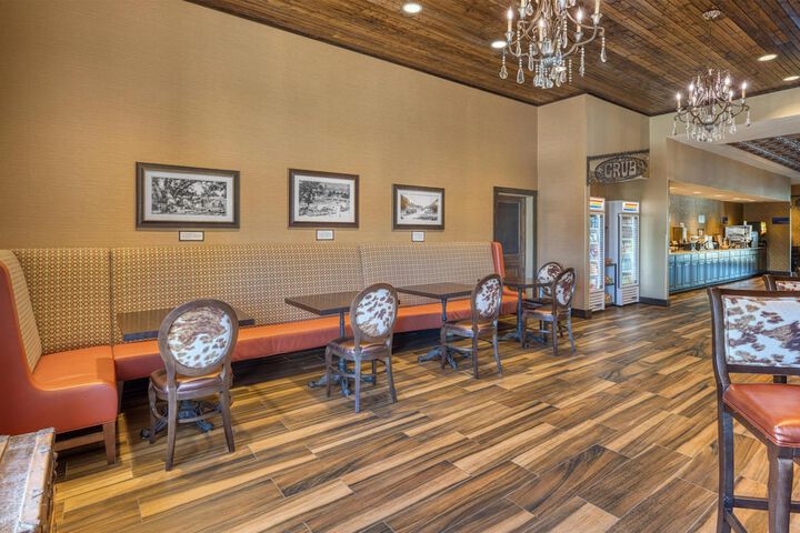 Best Western Bandera Suites & Saloon