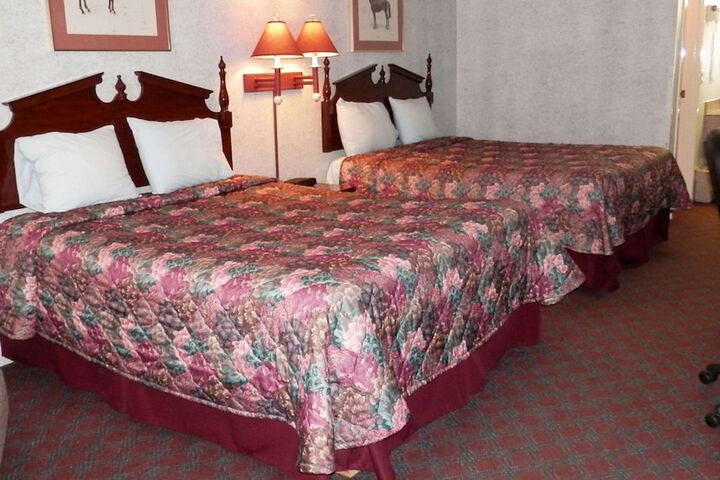 Room 14 of 25