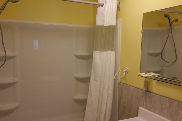 Room 16 of 43