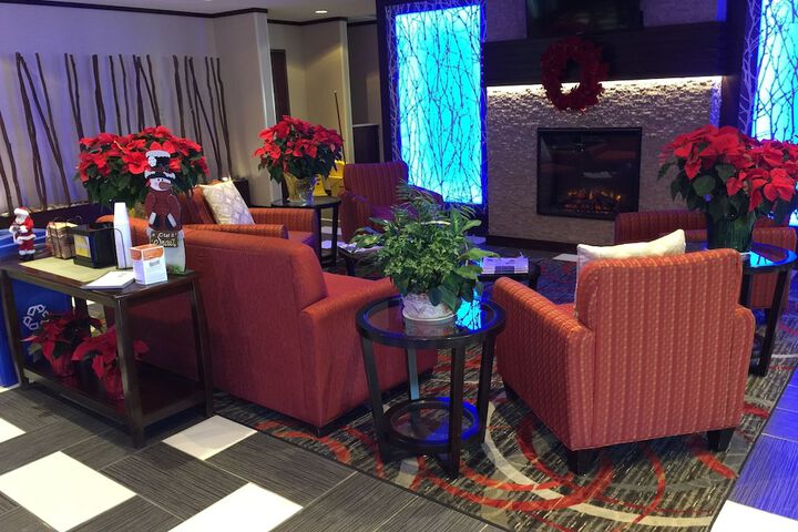 Comfort Suites Uniontown