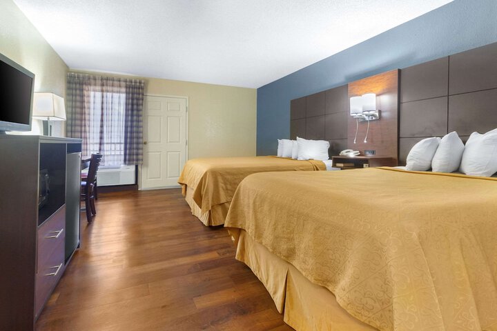 Room 21 of 41