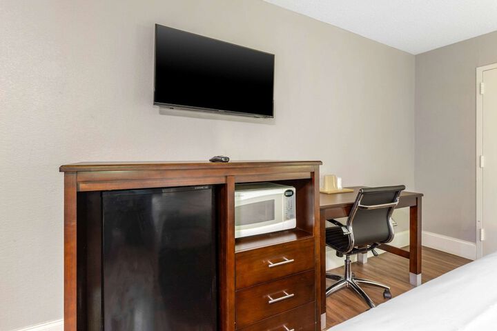 Room 9 of 21