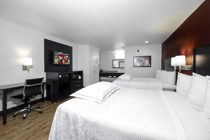 Red Roof Inn PLUS+ Hammond