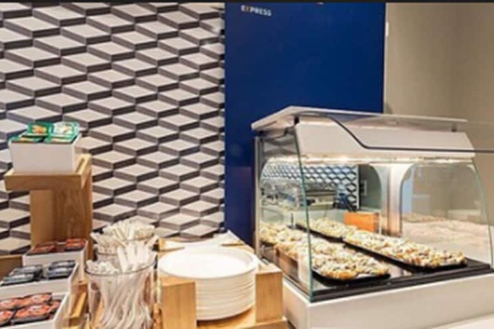 Holiday Inn Express Minneapolis West Plymouth by IHG
