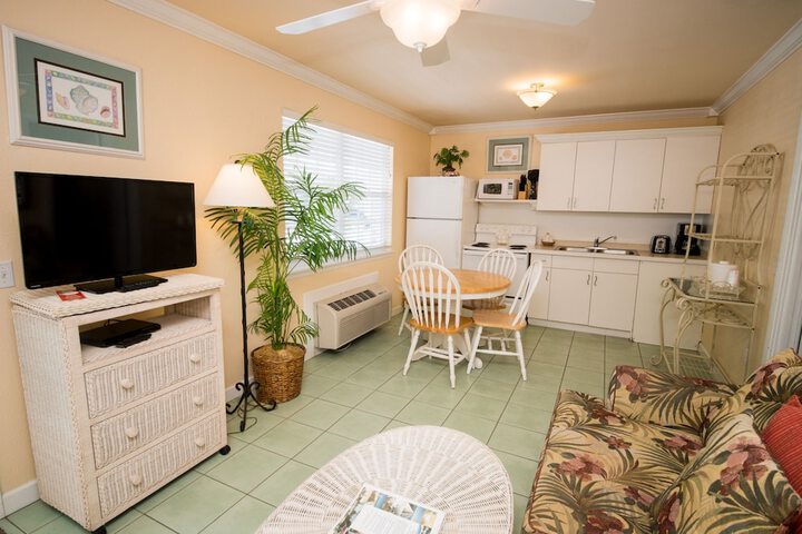 Tradewinds Beach Resort