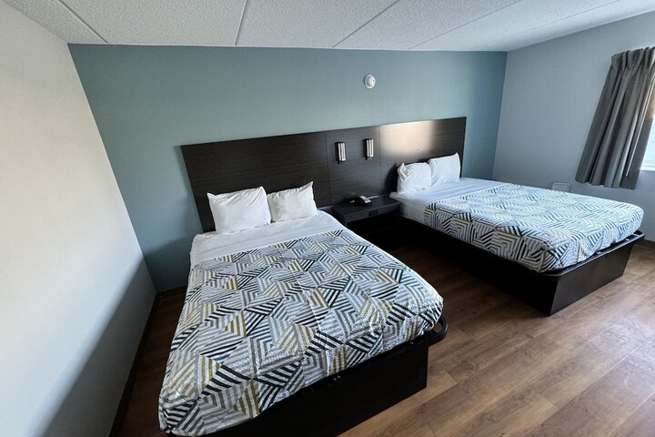 Room 42 of 44