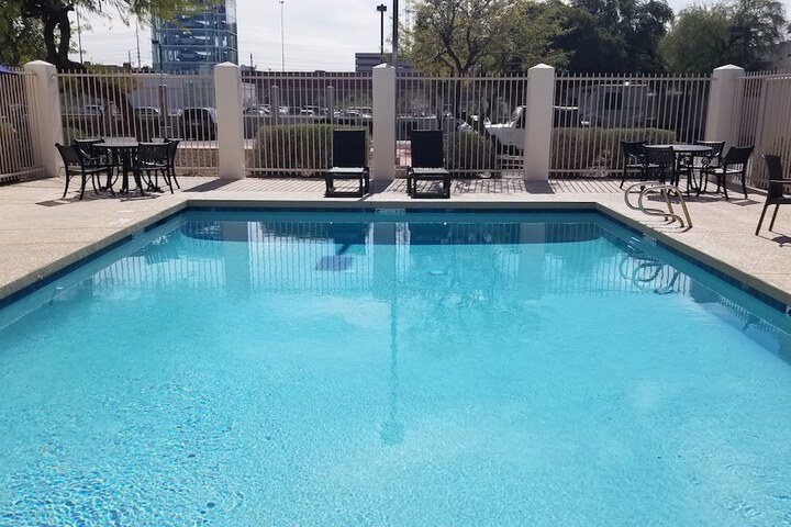 Pool 19 of 112
