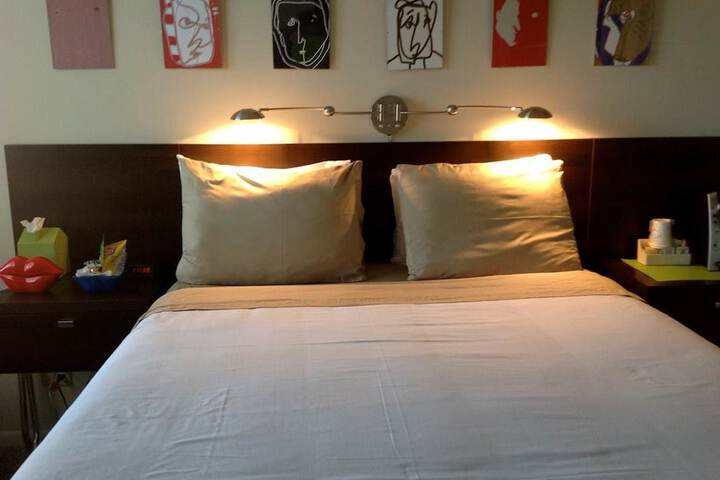 Room 16 of 47