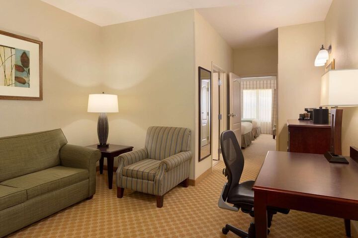 Room 14 of 22