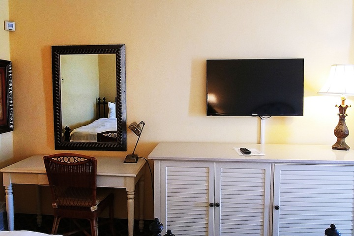 Room 41 of 65