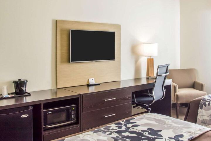 Sleep Inn & Suites Parkersburg - Mineral Wells