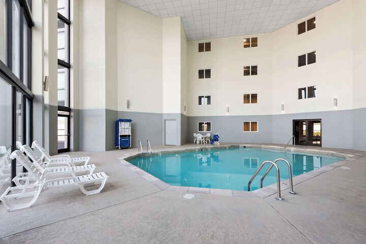 Pool 9 of 40