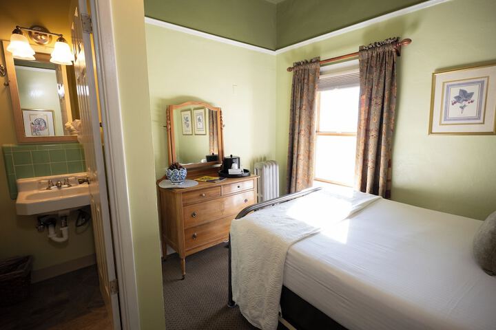 Room 35 of 56