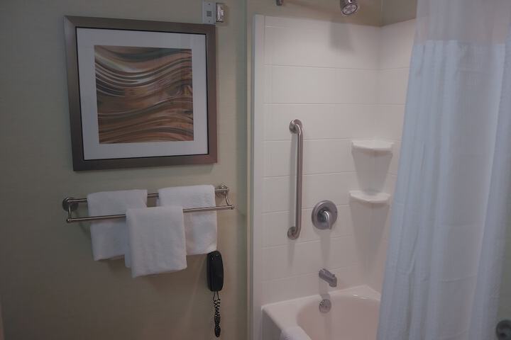 Room 19 of 37