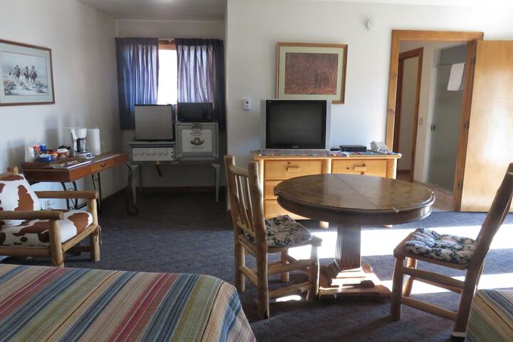 Room 5 of 14