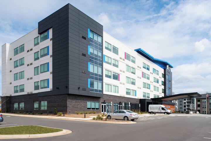 Hotel 2 of 58