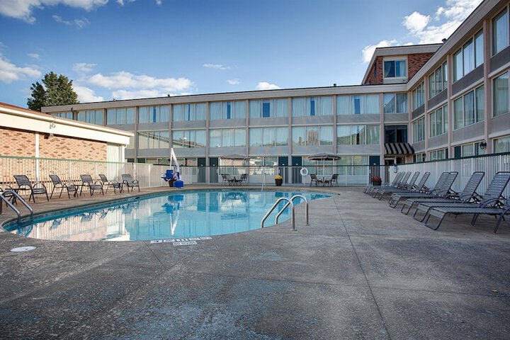 Best Western Plus Bradford Inn