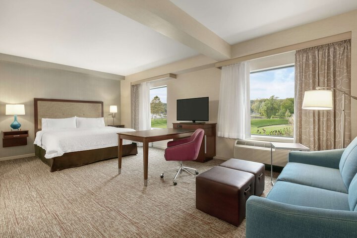 Room 34 of 59