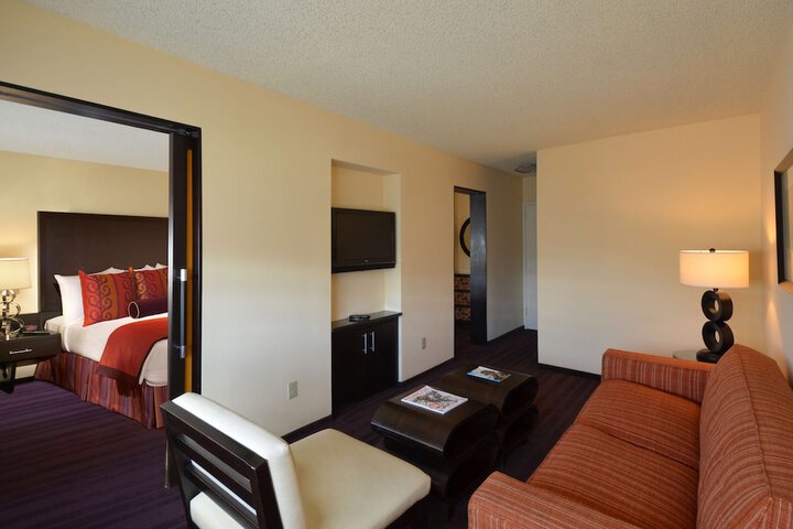 Room 75 of 108