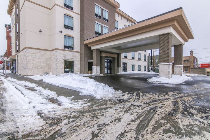 Hotel 2 of 41