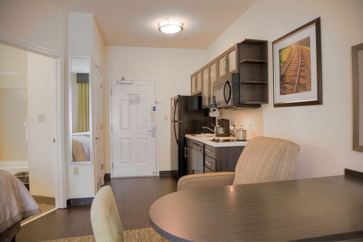 Room 15 of 22