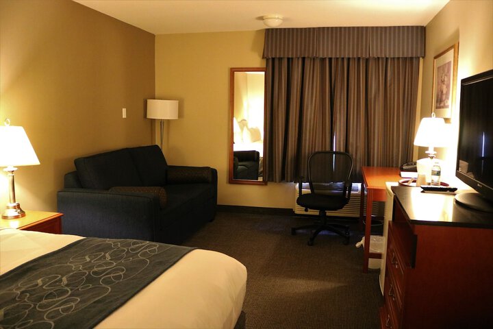 Nomad Hotel and Suites