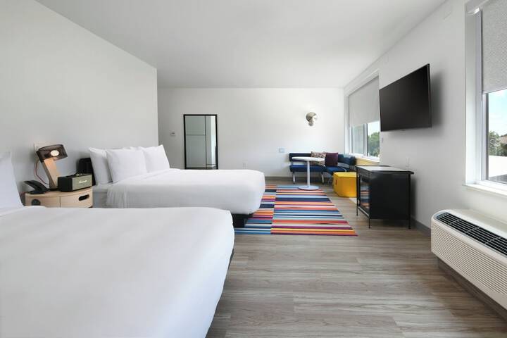 Room 21 of 35