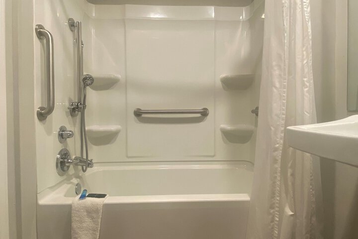 Room 20 of 27