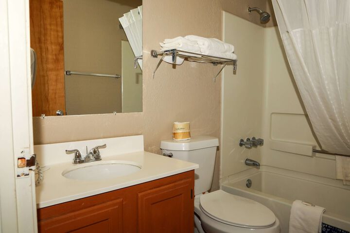 Room 21 of 27