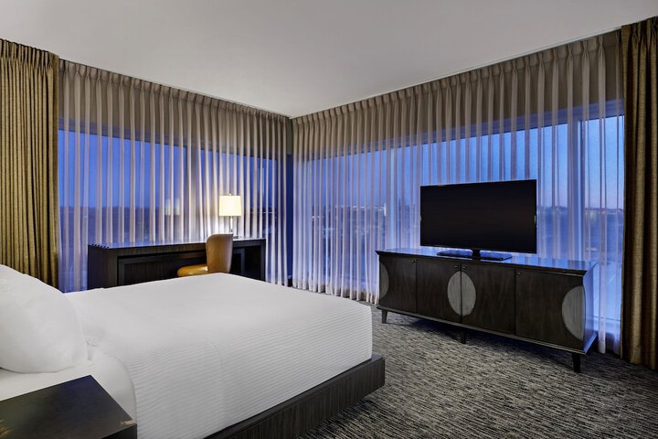 The Southlake Hotel