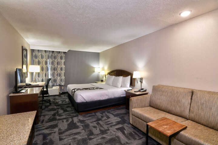 Room 20 of 30