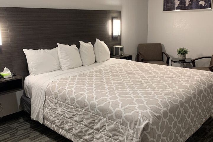 Room 41 of 46