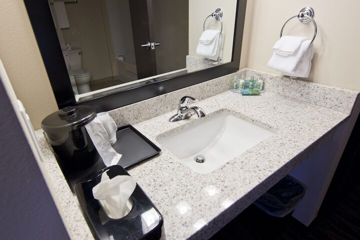 Cobblestone Inn & Suites - Boone