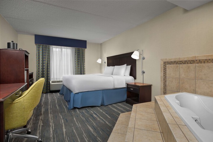 Room 15 of 29