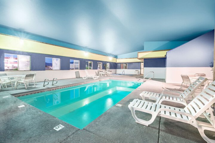 Pool 3 of 18