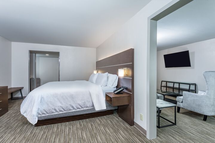 Room 33 of 45