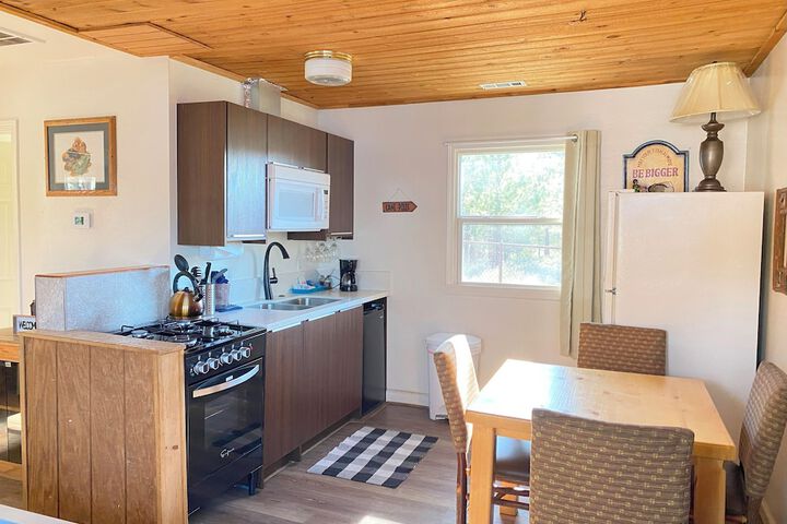 Blue Horizon Lodge