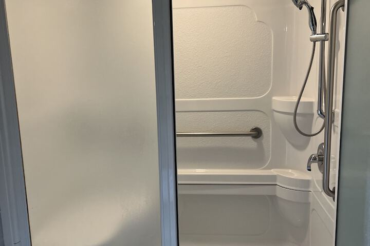 Room 27 of 60