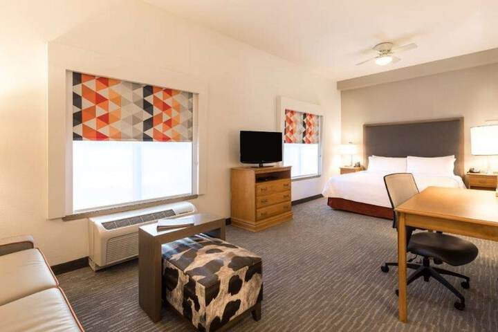 Room 14 of 23