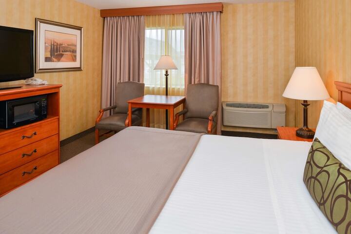 Room 17 of 48