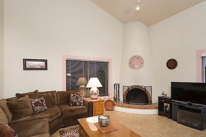 Rio Verde Townhouse by Signature Rentals